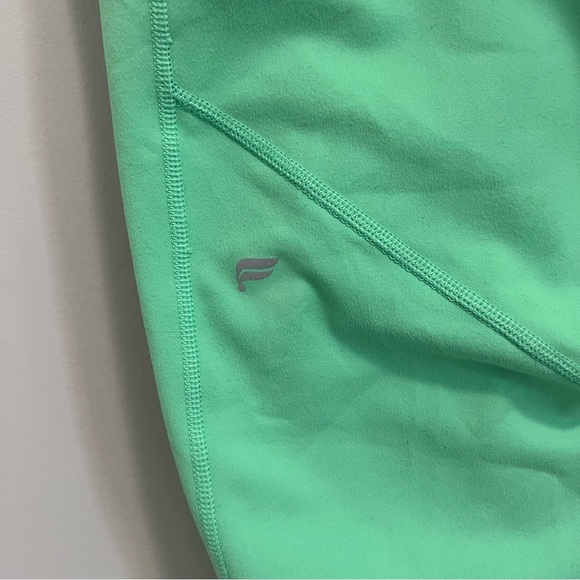 NWT Fabletics Power Hold High Waist Capri Leggings Mint Green - Picture 6 of 11